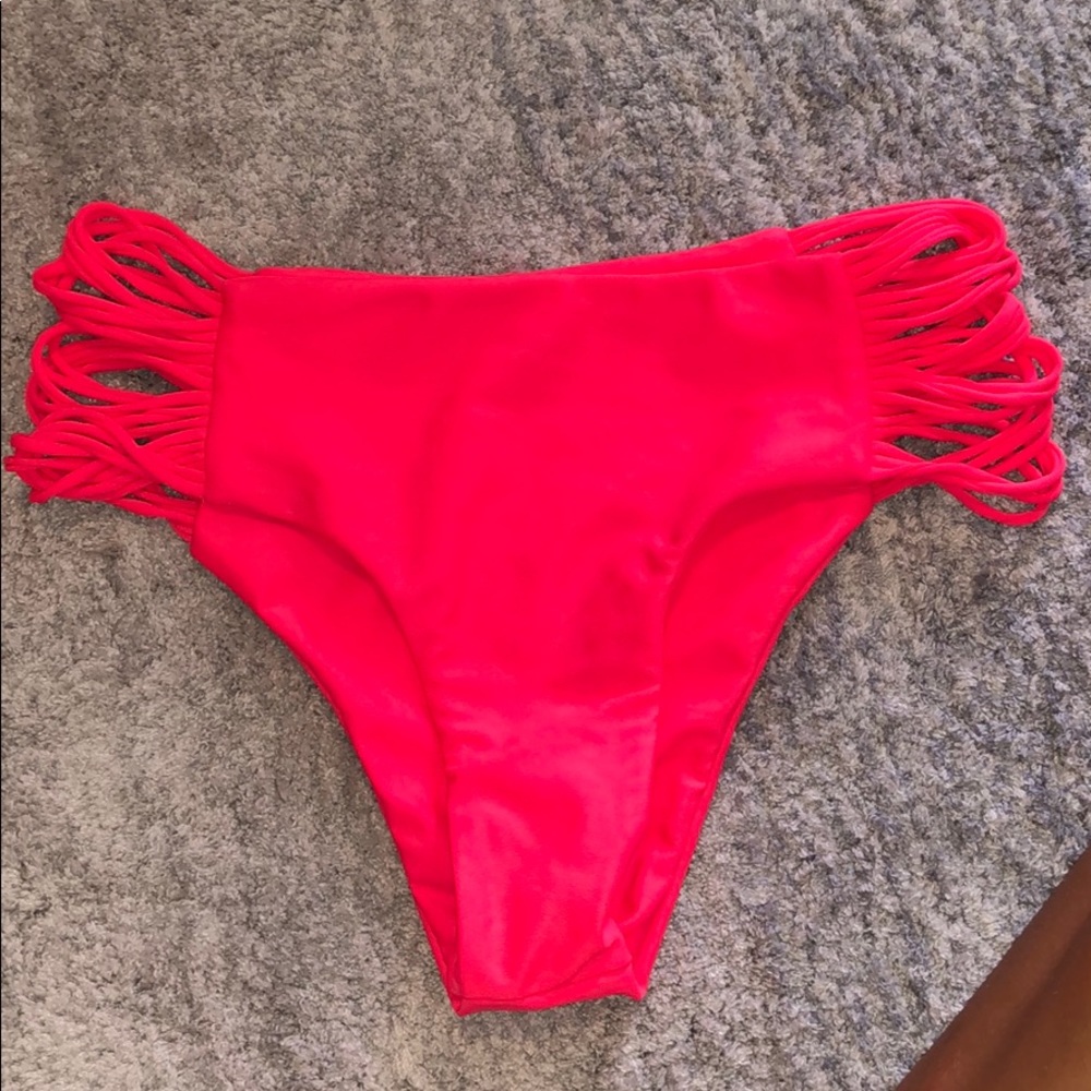Mikoh Bottoms